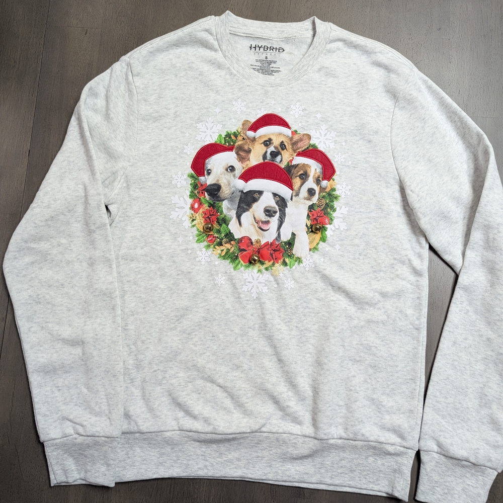 Hybrid & Company Gray Crewneck Sweater Festive Design Christmas Holidays